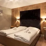 Laijola Apartmanhotel Gaschurn